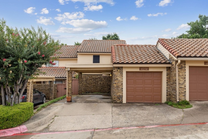 Home on Cuesta  Drive, Irving, TX