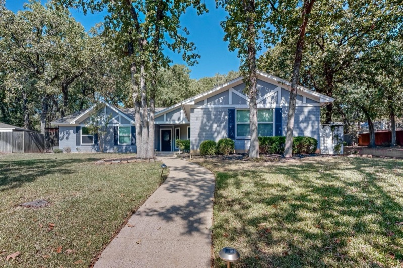 Home on Harvest Hill  Drive, Grapevine, TX
