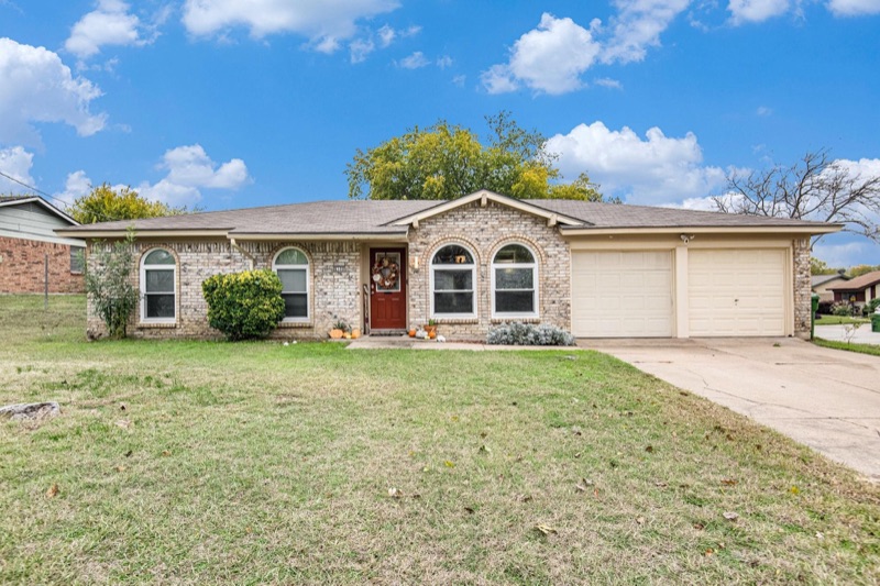 Home on Melody  Lane, Watauga, TX