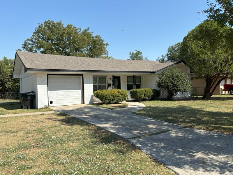 Home on E Avenue G, Temple, TX