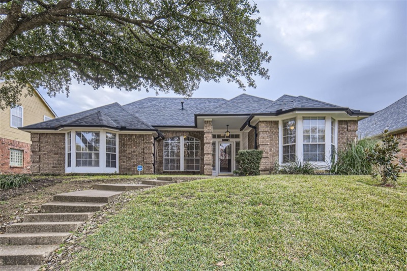 Home on Spring Mills  Road, Mesquite, TX