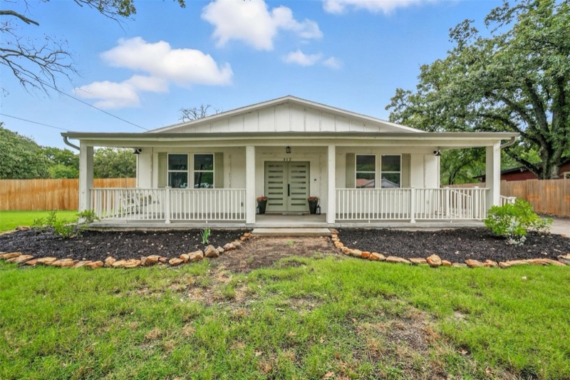 Home on Lone Tree Ln, Hickory Creek, TX