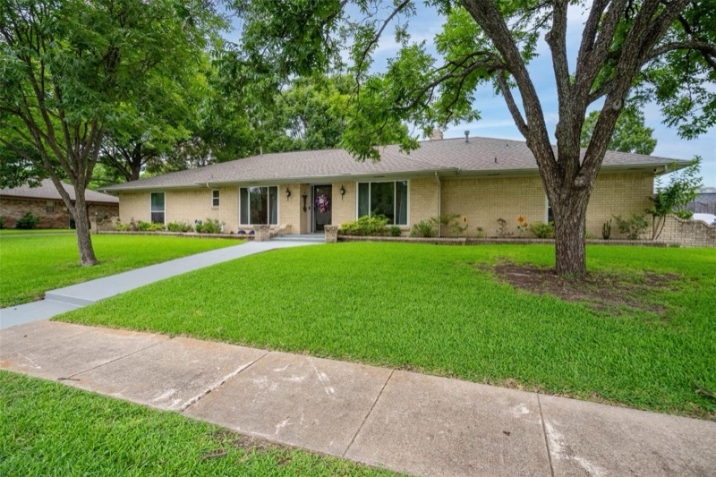 Home on Gregory  Street, Garland, TX