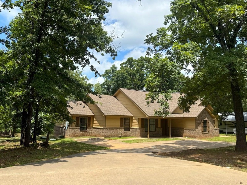 Home on Cumberland  Circle, Denison, TX