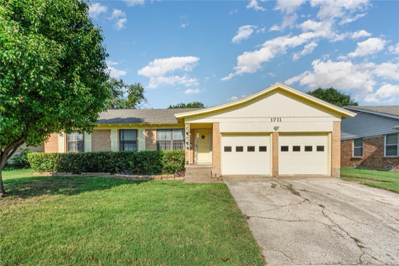 Home on N  Place, Plano, TX
