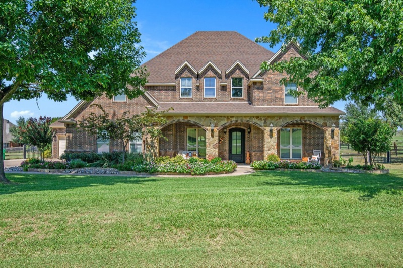 Home on Rollie Michael Ln, Fort Worth, TX