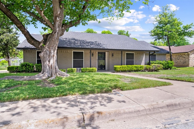 Home on Brookwood  Drive, DeSoto, TX
